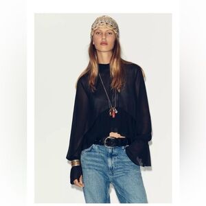 Zara FLOWY RUFFLED BLOUSE black Sz M